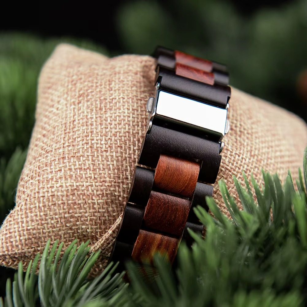 Bracelet bicolore en bois de la montre Fenrir pour homme avec maillons en bois sombre et rouge