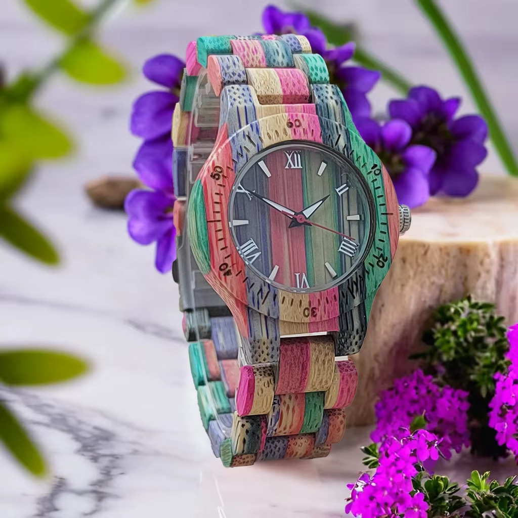 Montre en bois femme Ipanema sport cadran plongée bicolore en noyer et érable avec bracelet multicolore en bois