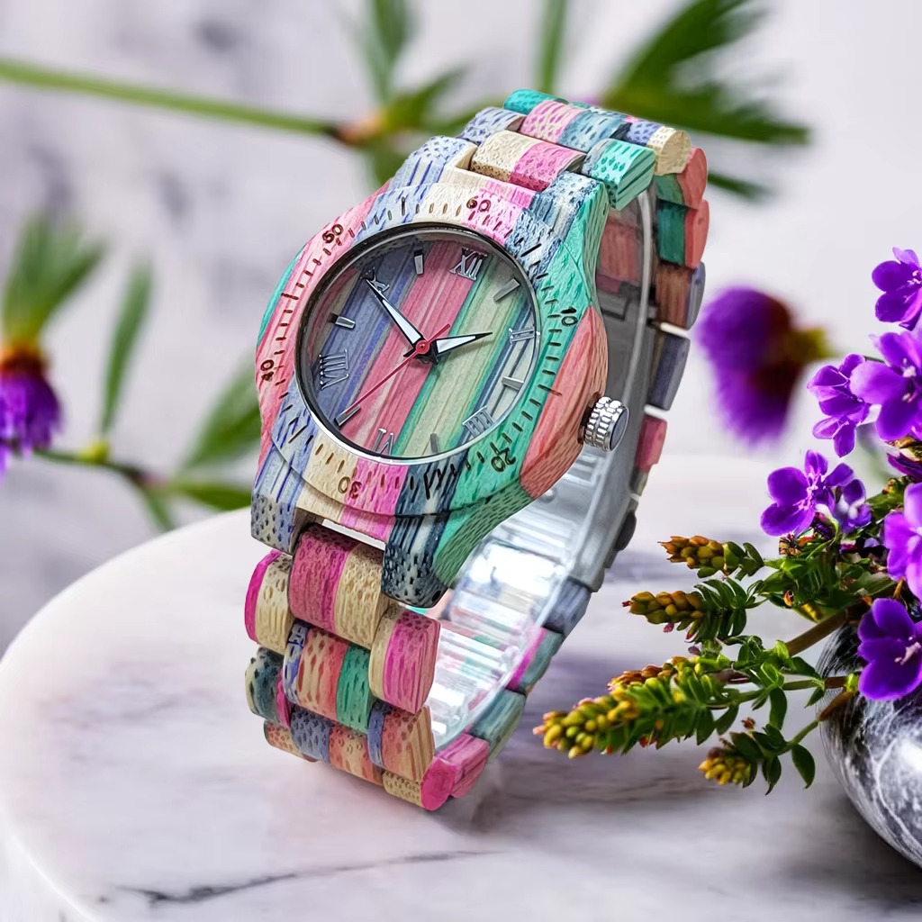 Montre en bois femme Ipanema sport cadran plongée bicolore en noyer et érable avec bracelet multicolore pastel