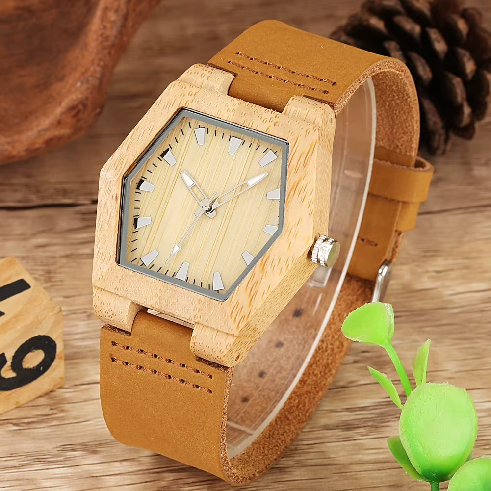 Montre en bois femme modèle Ubud avec cadran hexagonal et bracelet en cuir marron clair
