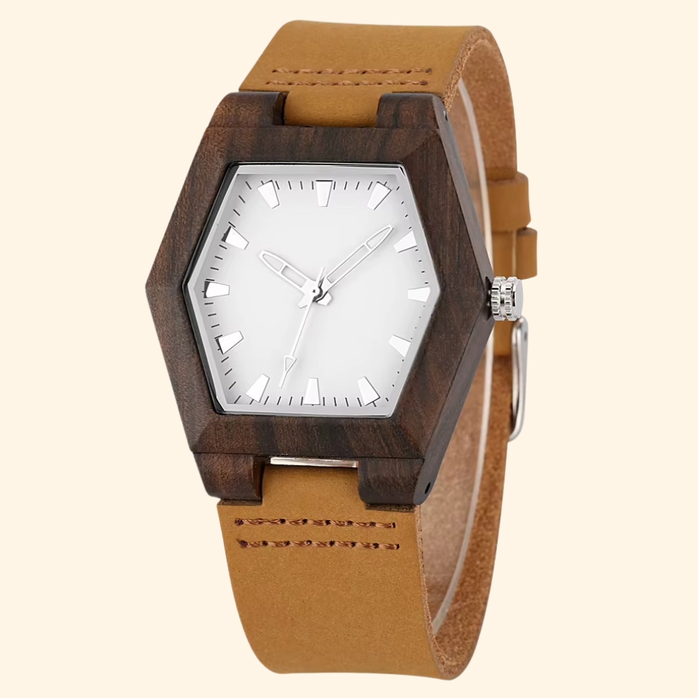 Montre en bois femme modèle Ubud avec cadran hexagonal blanc et bracelet en cuir marron clair