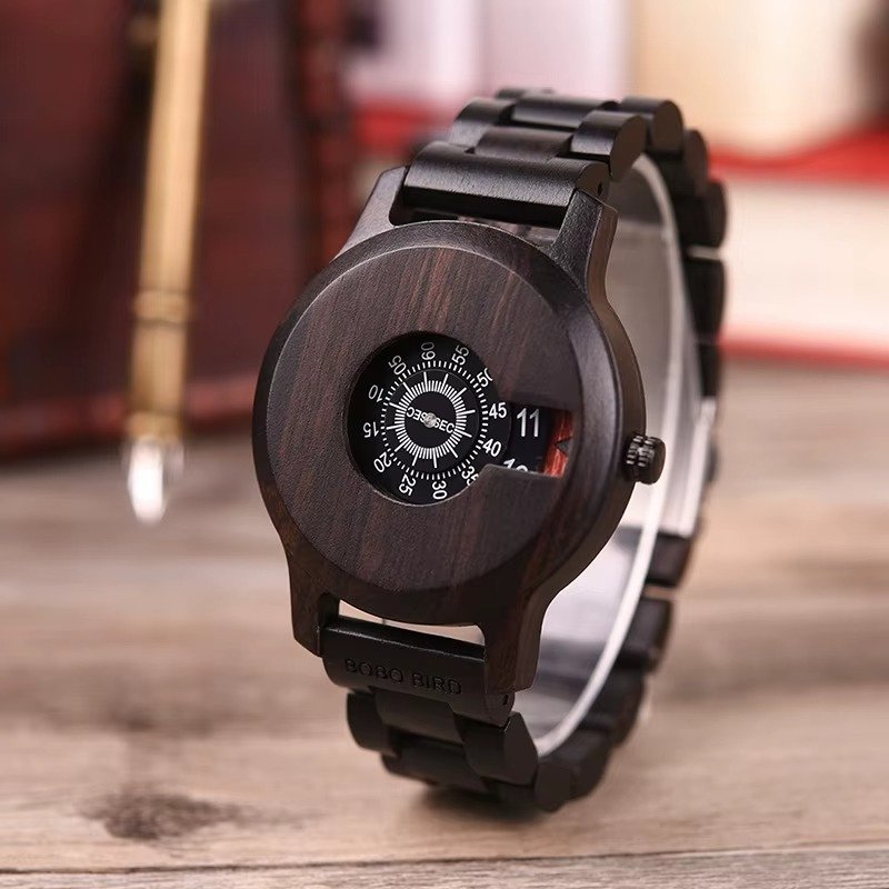 Montre en bois homme ébène Mystère avec affichage à disques rotatifs sans aiguilles vue de face