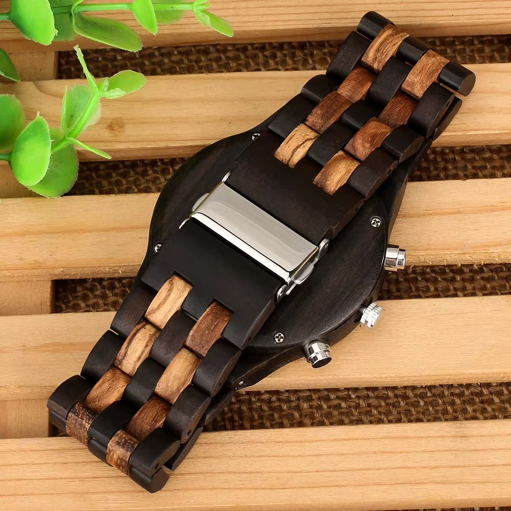 Montre en bois vintage Adriatique pour homme avec bracelet en bois bicolore et fermoir pliant en acier