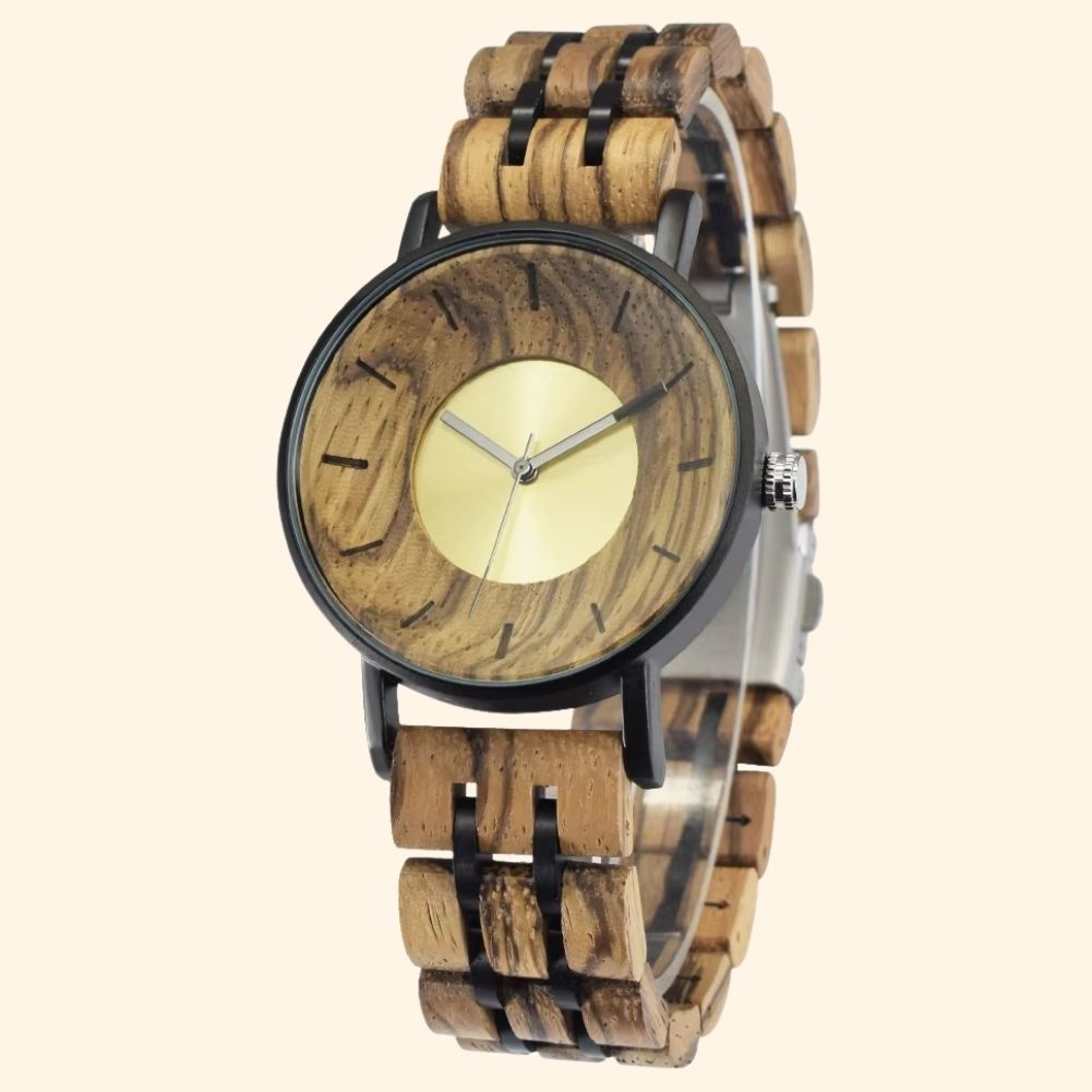 Montre en bois mixte Eclipse avec cadran métal bicolore et bracelet en noyer vue de face