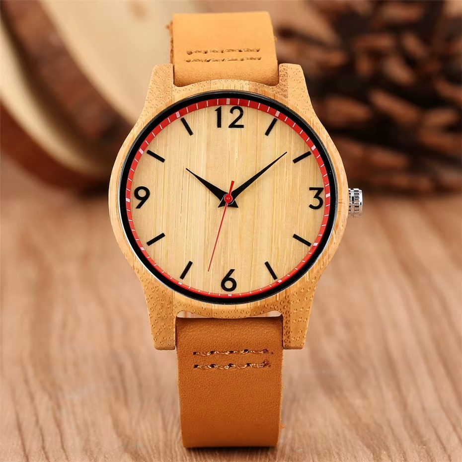 Montre Hanami en bois minimaliste 40 mm avec cadran en bois clair cerclé rouge et bracelet cuir marron clair vue de face