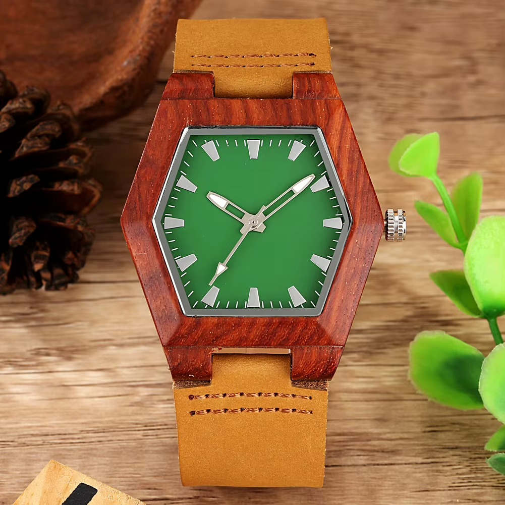 Montre en bois Ubud pour femme avec cadran hexagonal vert et bracelet en cuir marron clair