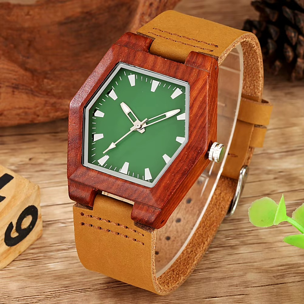 Montre en bois Ubud pour femme avec cadran hexagonal vert et bracelet en cuir marron clair